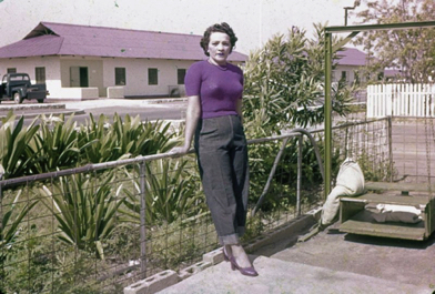 Al Frente de la casa, Campo Shell, Clara (mom)